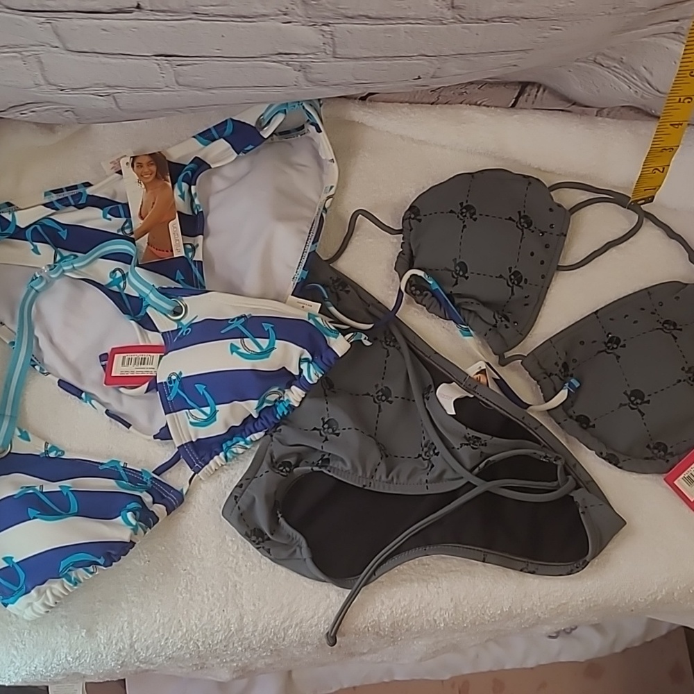 2 bikini - Picture 1 of 5